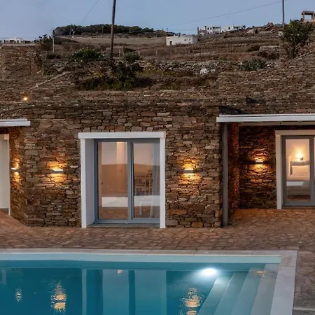 Leonora Tinos Villa