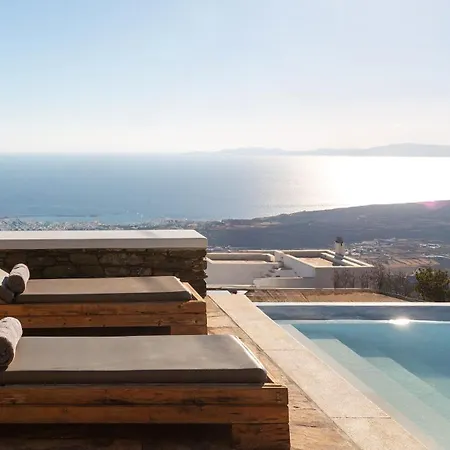 Leonora Tinos Villa *