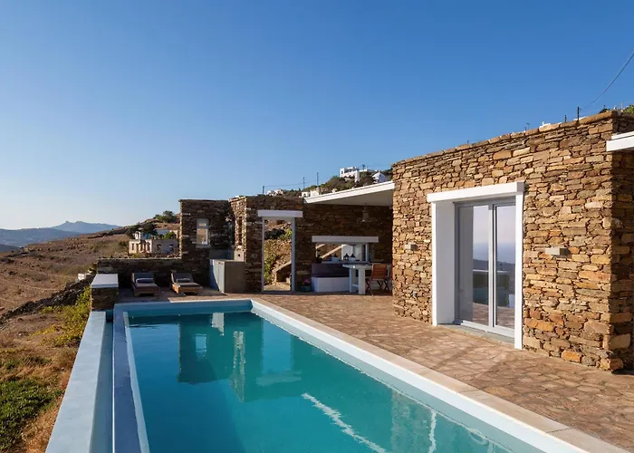 Leonora Tinos Villa Arnados