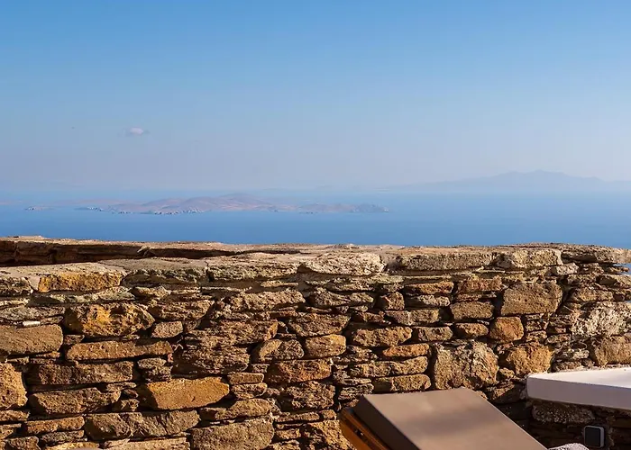 Leonora Tinos Villa *